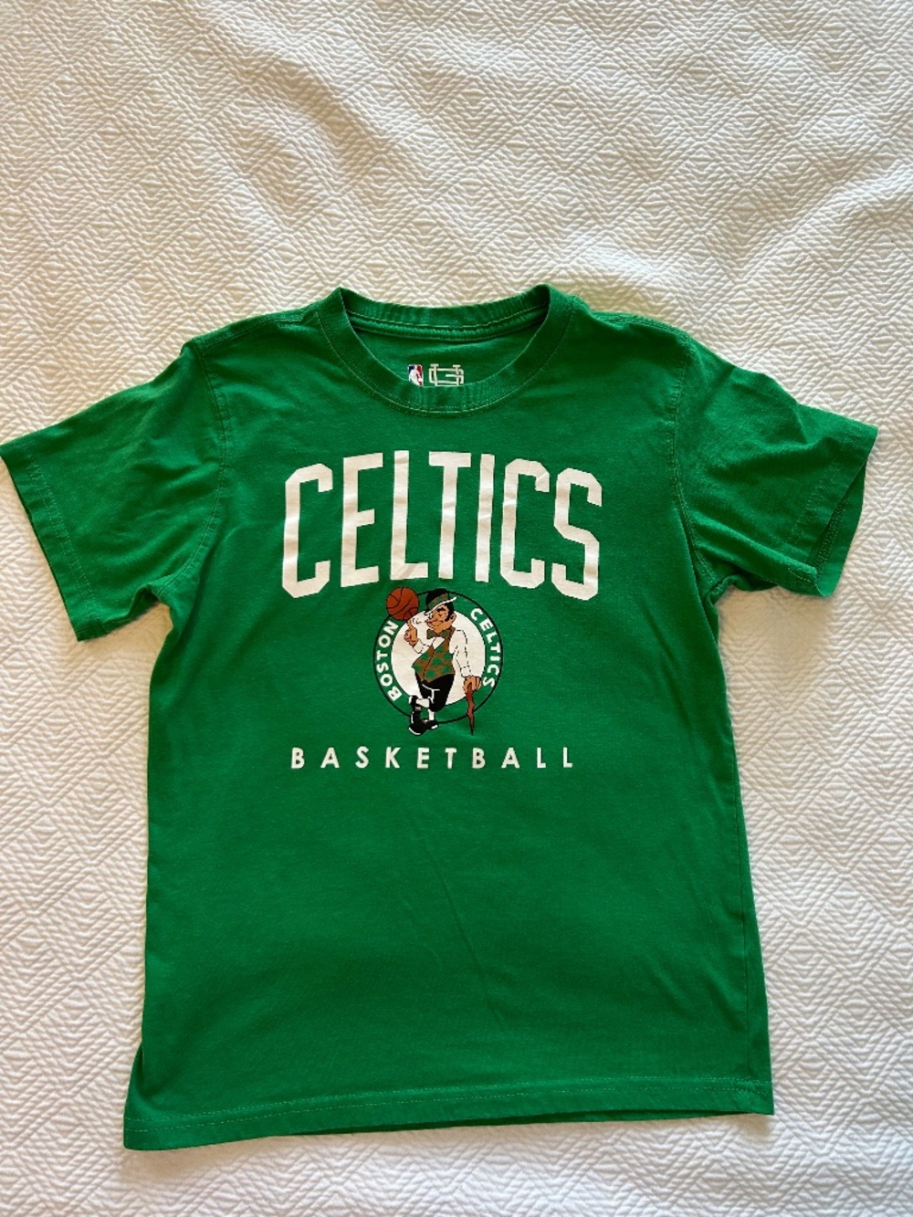 Celtics shirt size medium 10-12